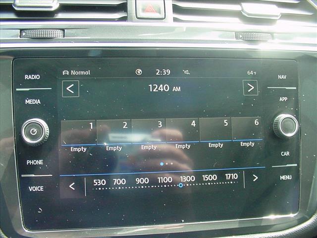 2020 Volkswagen Tiguan SEL photo 5