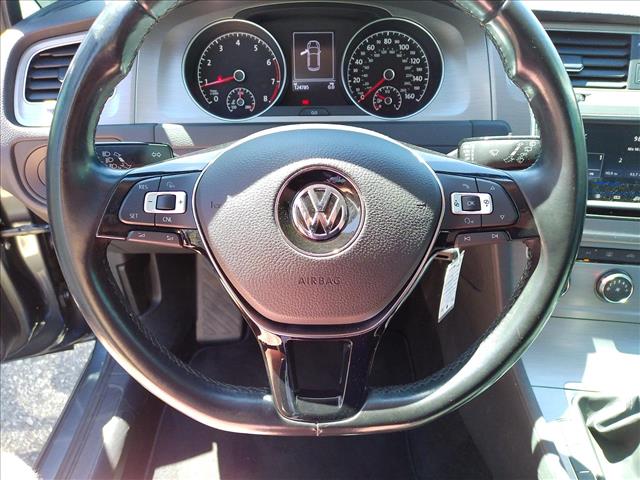 2017 Volkswagen Golf S 5spd Manual ONE OWNER:10496