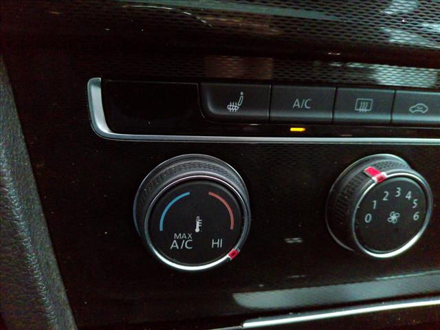 2017 Volkswagen Golf GTI SE 6spd Manual:10453