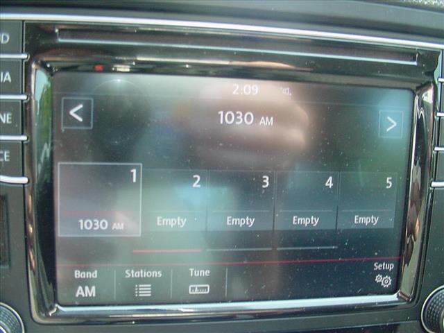 2016 Volkswagen Jetta SE photo 12