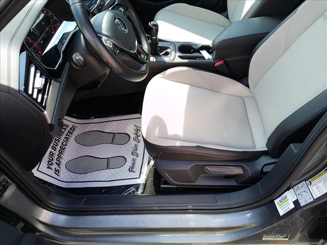 2020 Volkswagen Jetta 6spd R Line 1.4l EPA 40MPG Hwy:10528