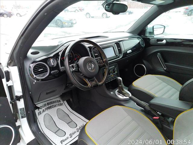 2016 Volkswagen Beetle Dune 1 OWNER:10429