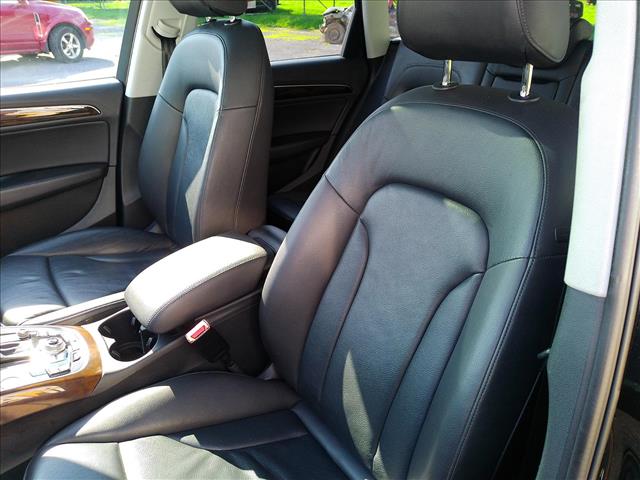 2015 Audi Q5 Quattro Premium Plus ONE Owner:10540