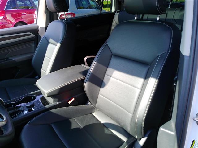 2023 Volkswagen Atlas SETech AWD 7 Seat:10568