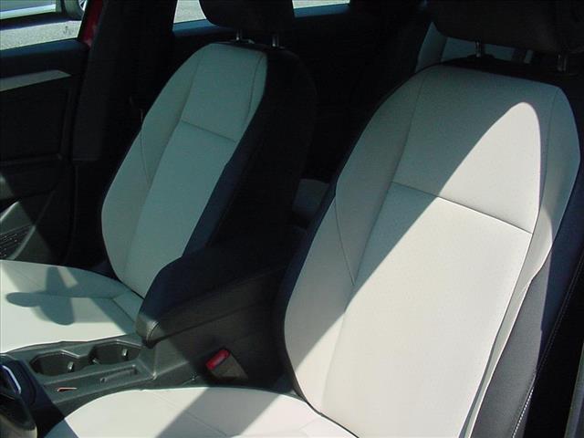 2020 Volkswagen Jetta R-Line photo 10
