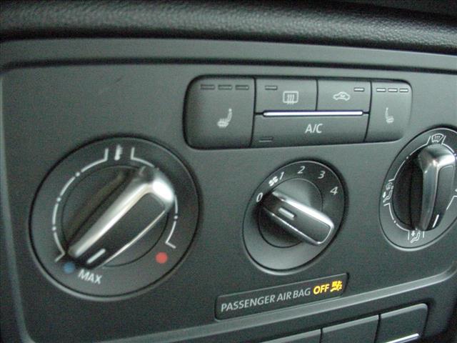 Photo of 2014 Volkswagen Beetle 2 point 5Liter Manual 1 Owner in Waterloo, NY - 13,  2014 Volkswagen Beetle 2 point 5Liter Manual 1 Owner:10399