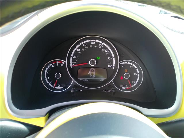 2014 Volkswagen Beetle 2.5L Automatic Sunroof:10473