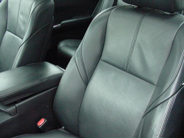 2016 Toyota Avalon XLE Two Owner Dealer Serviced:10412