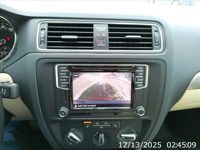 2018 Volkswagen Jetta SE Manual 5spd RARE LOW MILES:10431