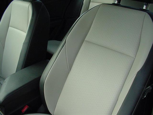 2020 Volkswagen Jetta R Line Manual EPA 40MPG Hwy:10410