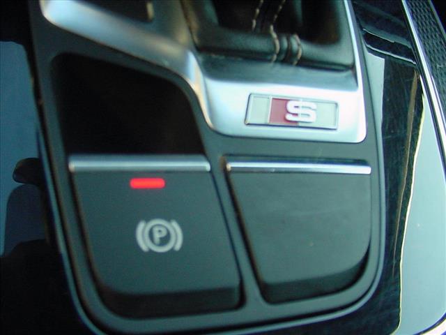 2022 Audi SQ5 Premium photo 9