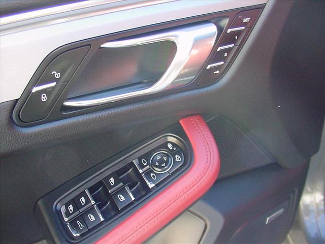 2016 Porsche Macan Rated 400 Hp:10403