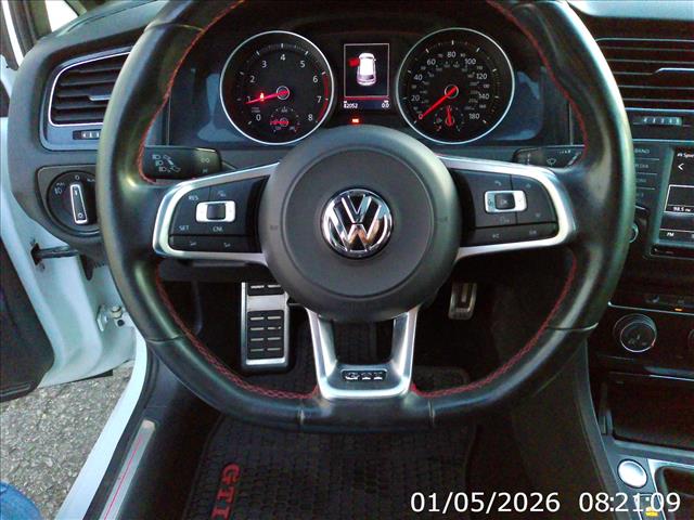 2017 Volkswagen Golf GTI SE Manual:10438