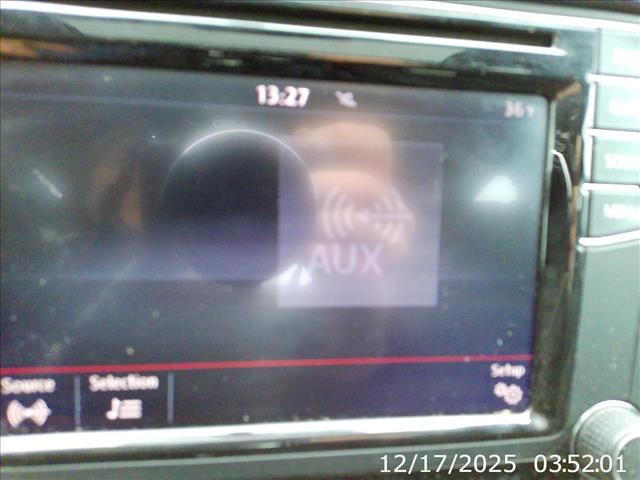 2017 Volkswagen Jetta SE Manual:10432