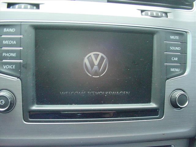 2017 Volkswagen Golf TSI photo 16