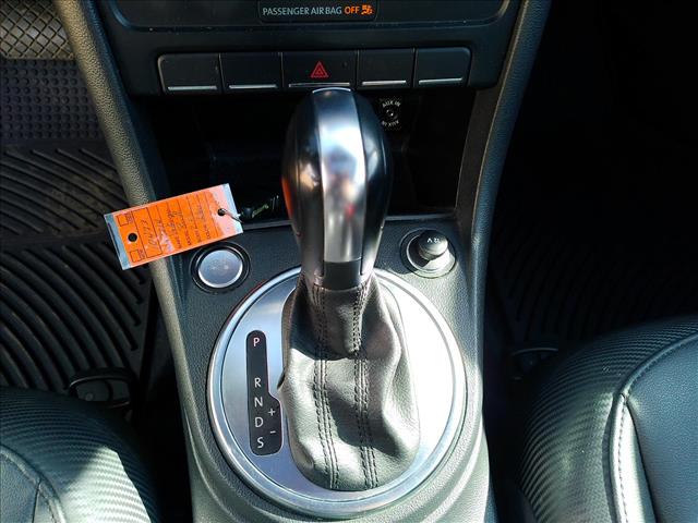 2014 Volkswagen Beetle 2.5L Automatic Sunroof:10473