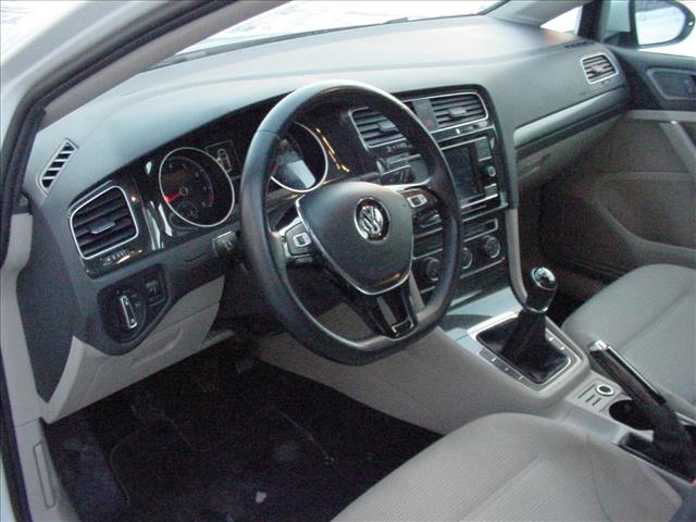 2019 Volkswagen Golf S Manual:10424