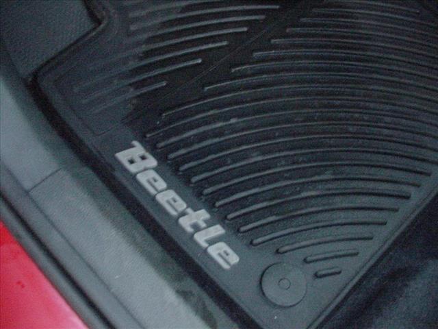 Photo of 2014 Volkswagen Beetle 2 point 5Liter Manual 1 Owner in Waterloo, NY - 18,  2014 Volkswagen Beetle 2 point 5Liter Manual 1 Owner:10399
