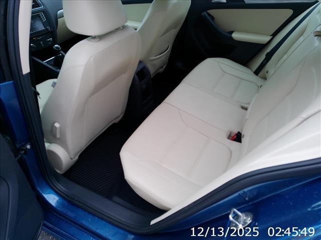 2018 Volkswagen Jetta SE Manual 5spd RARE LOW MILES:10431