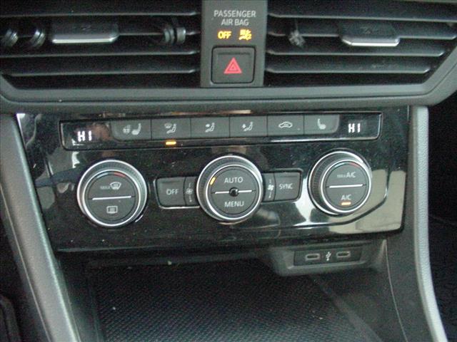 2020 Volkswagen Jetta R Line Manual EPA 40MPG Hwy:10410