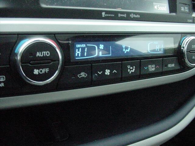 Photo of 2019 Toyota Highlander XLE All Wheel Drive in Waterloo, NY - 19,  2019 Toyota Highlander XLE All Wheel Drive:10395