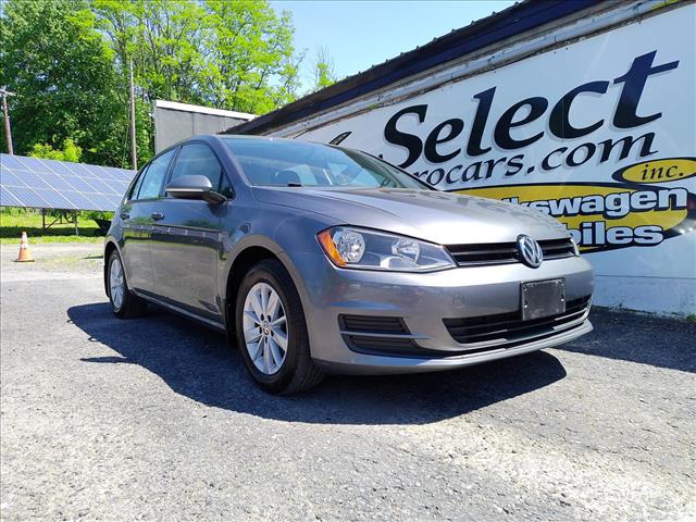 2017 Volkswagen Golf TSI S 4-Door's photo