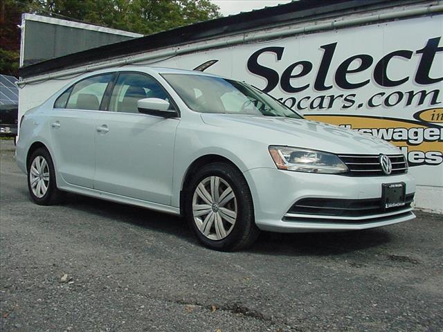 Photo of 2017 Volkswagen Jetta S A/T EPA Rated 38MPG Hwy 1.4l in Waterloo, NY 2017 Volkswagen Jetta S A/T EPA Rated 38MPG Hwy 1.4l  10383