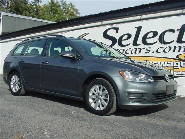 Photo of 2017 Volkswagen Golf SportWagen S Manual in Waterloo, NY 2017 Volkswagen Golf SportWagen S Manual  10394