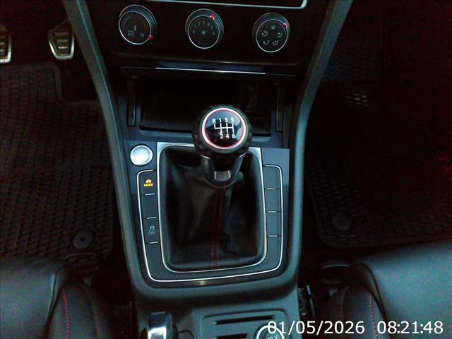 2017 Volkswagen Golf GTI SE Manual:10438