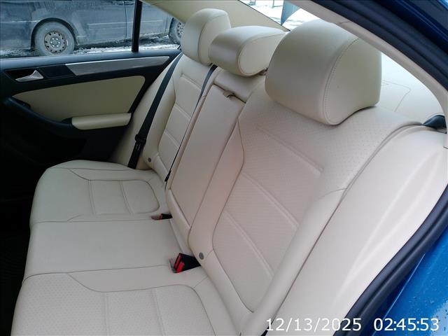 2018 Volkswagen Jetta SE Manual 5spd RARE LOW MILES:10431