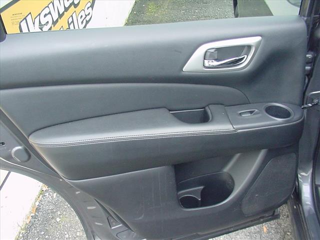 2019 Nissan Pathfinder S 4x4 SEATS SEVEN:10411