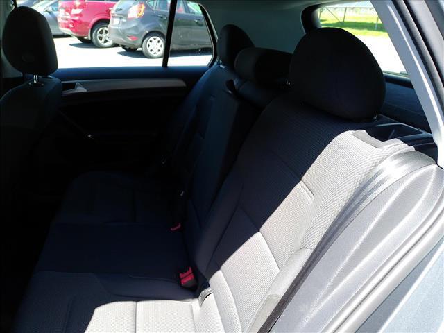 2017 Volkswagen Golf S 5spd Manual ONE OWNER:10496