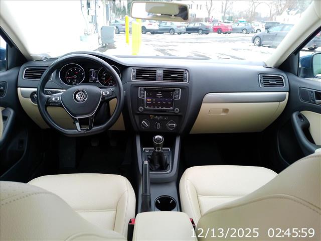 2018 Volkswagen Jetta SE Manual 5spd RARE LOW MILES:10431