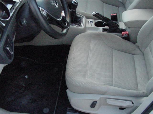 2019 Volkswagen Golf S Manual:10424