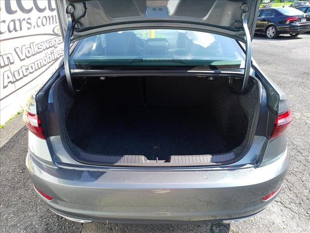 2020 Volkswagen Jetta 6spd R Line 1.4l EPA 40MPG Hwy:10528