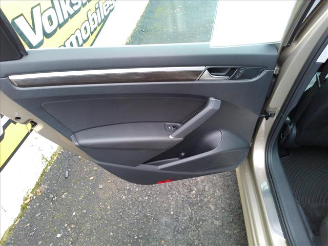 2016 Volkswagen Passat SE AT LOW 51k miles Sunroof:10451