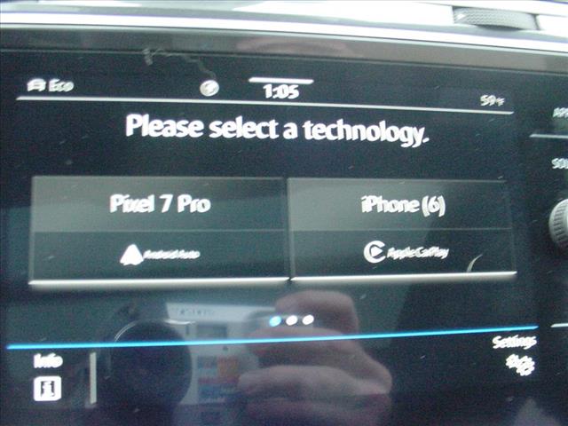 2022 Volkswagen Tiguan SE ONE OWNER All Wheel Drive:10388