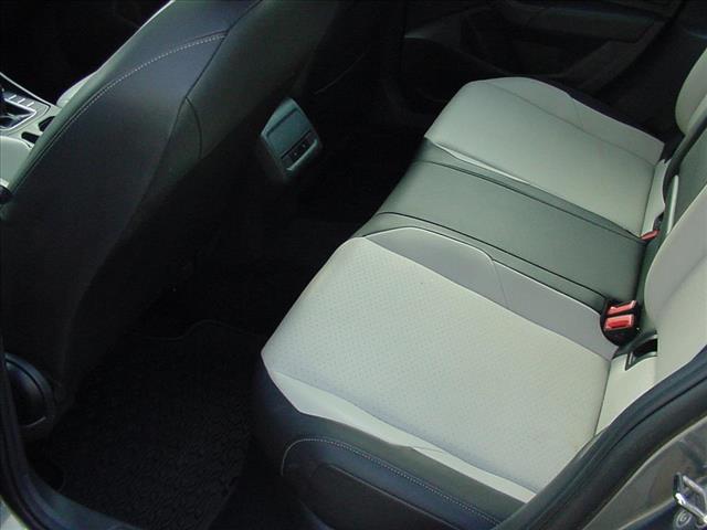 2020 Volkswagen Jetta R Line Manual EPA 40MPG Hwy:10410