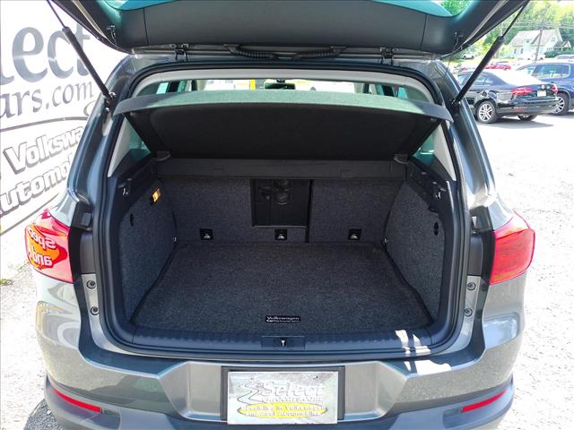 2013 Volkswagen Tiguan Select Trade:10537
