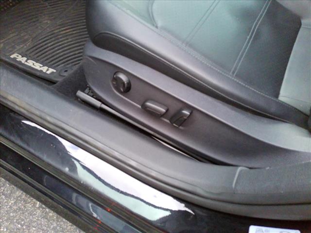 2012 Volkswagen Passat SE 2.5l Sunroof NEW VW TRADE:10461