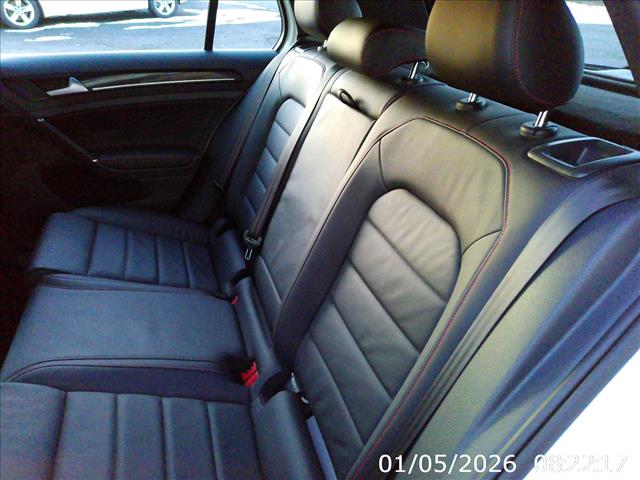 2017 Volkswagen Golf GTI SE Manual:10438