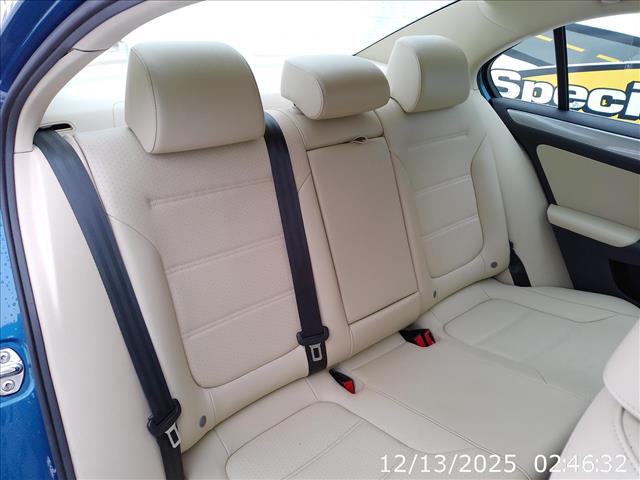 2018 Volkswagen Jetta SE Manual 5spd RARE LOW MILES:10431