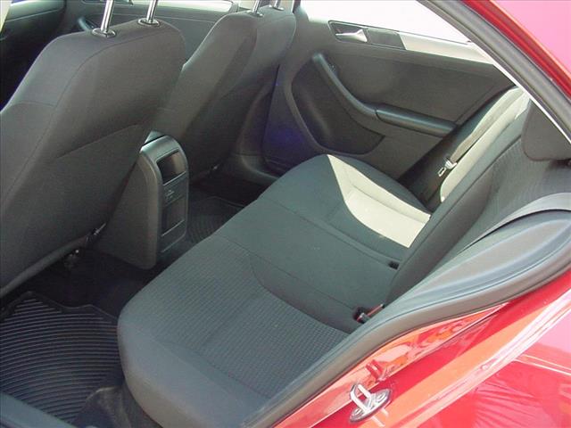 2016 Volkswagen Jetta SE photo 23