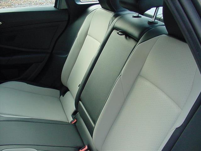 2020 Volkswagen Jetta R Line Manual EPA 40MPG Hwy:10410