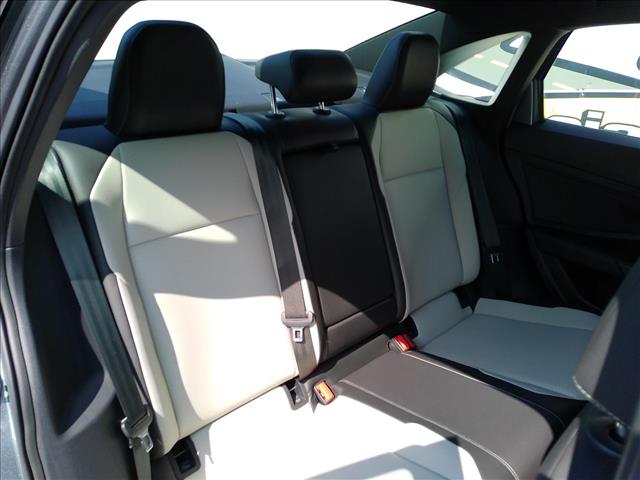 2020 Volkswagen Jetta 6spd R Line 1.4l EPA 40MPG Hwy:10528