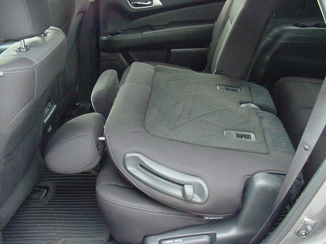 2019 Nissan Pathfinder S 4x4 SEATS SEVEN:10411