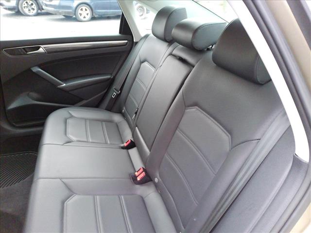 2016 Volkswagen Passat SE AT LOW 51k miles Sunroof:10451