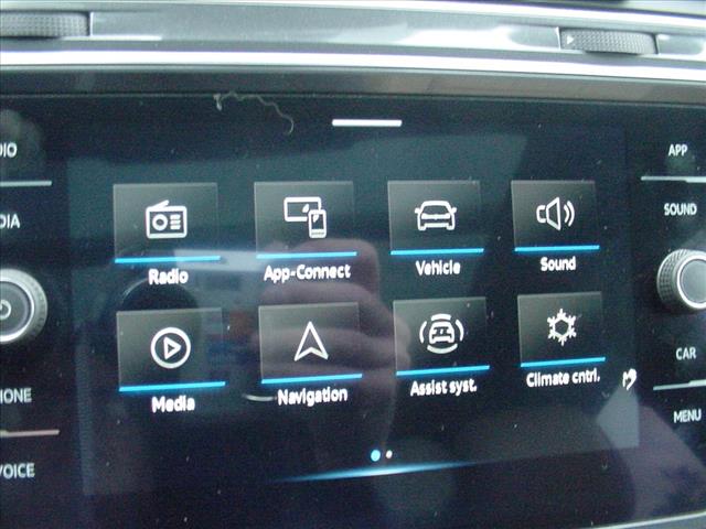 2022 Volkswagen Tiguan SE ONE OWNER All Wheel Drive:10388