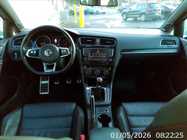 2017 Volkswagen Golf GTI SE Manual:10438