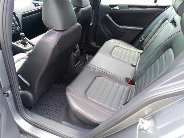 2017 Volkswagen Jetta GLI Manual:10504